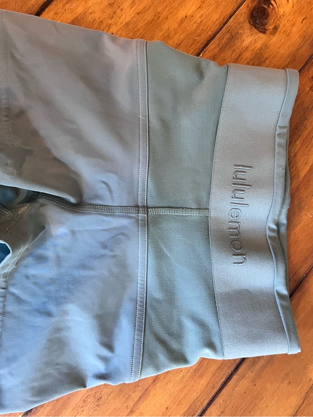lululemon athletica Women's Teal Green Bike Shorts for dance or yoga